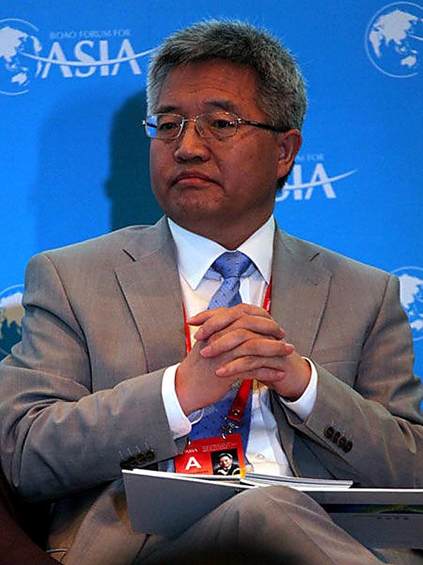 张维迎